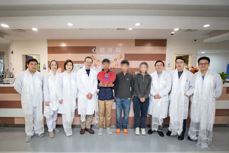 17歲少年咳嗽發熱15天，找不到感染原因！一查心臟更嚇人！上海醫生出手→