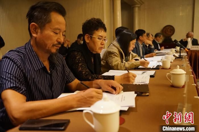 圖為座談會現場。　潘雨潔 攝