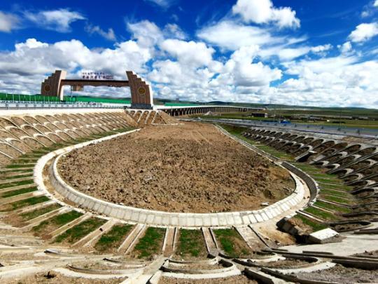 科技+生態+致富 這條世界海拔最高高速公路背后故事多